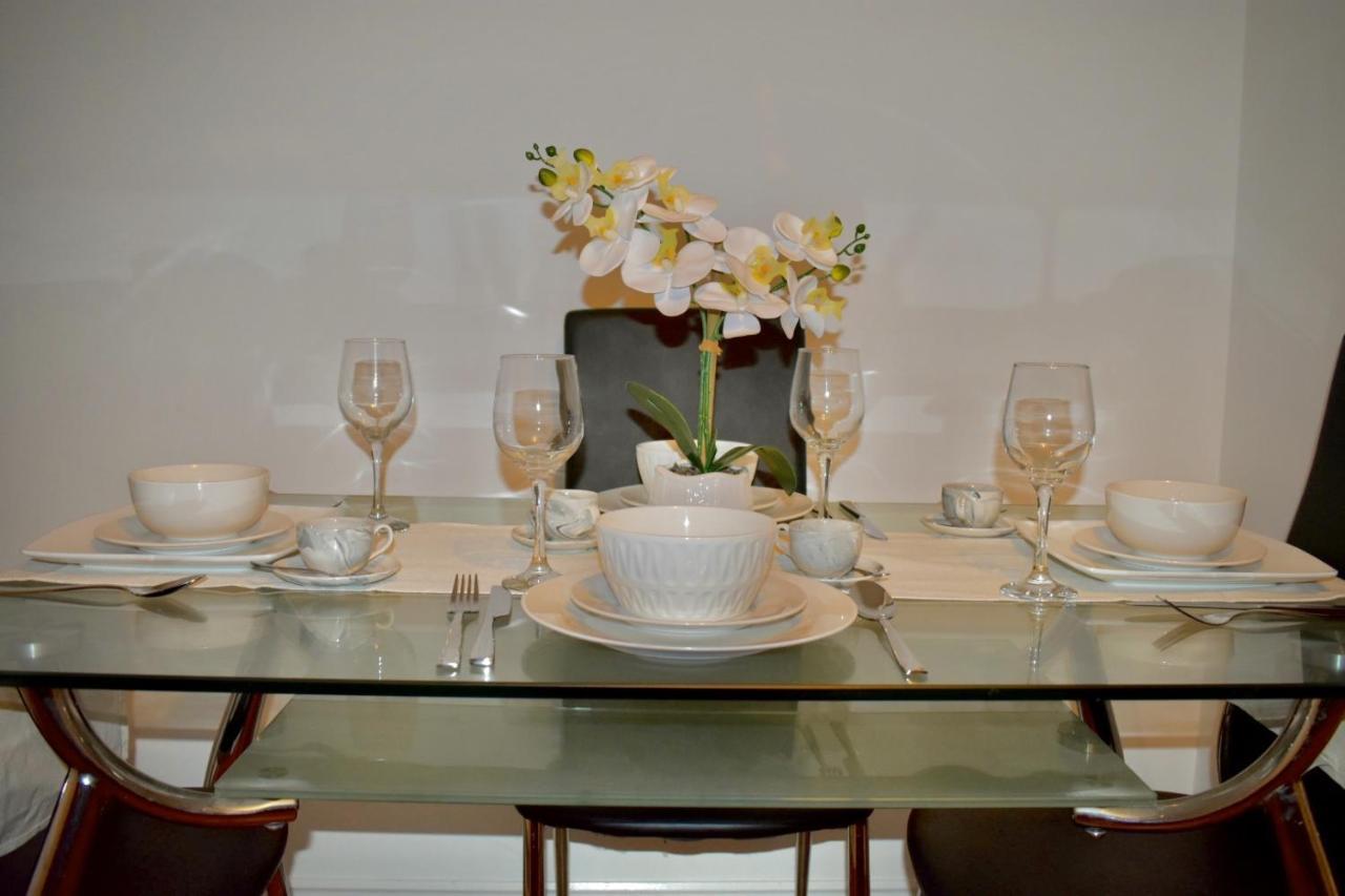 Classy Campbell Park Apartment, Balcony & Free Parking Milton Keynes Bagian luar foto