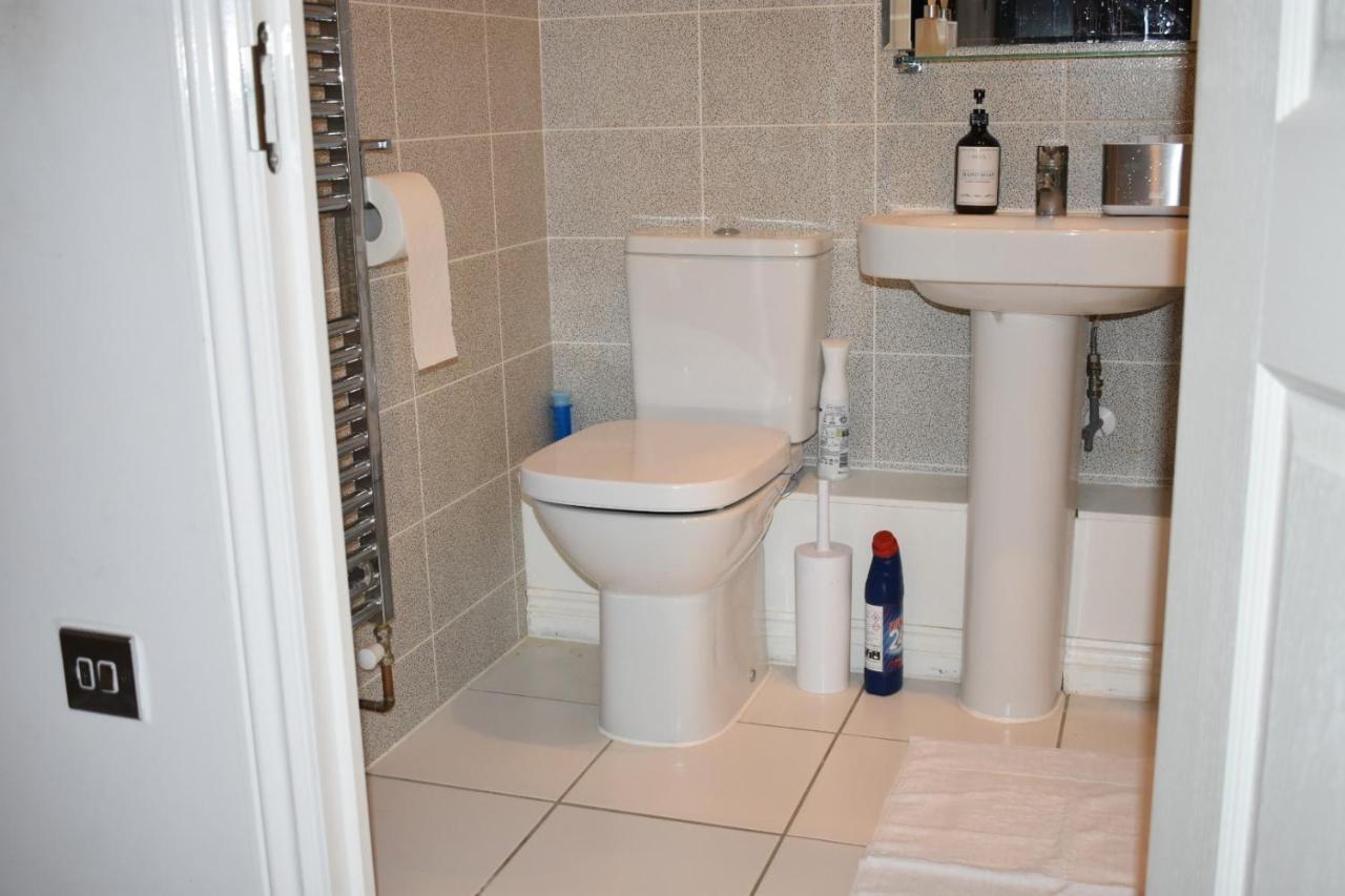Classy Campbell Park Apartment, Balcony & Free Parking Milton Keynes Bagian luar foto