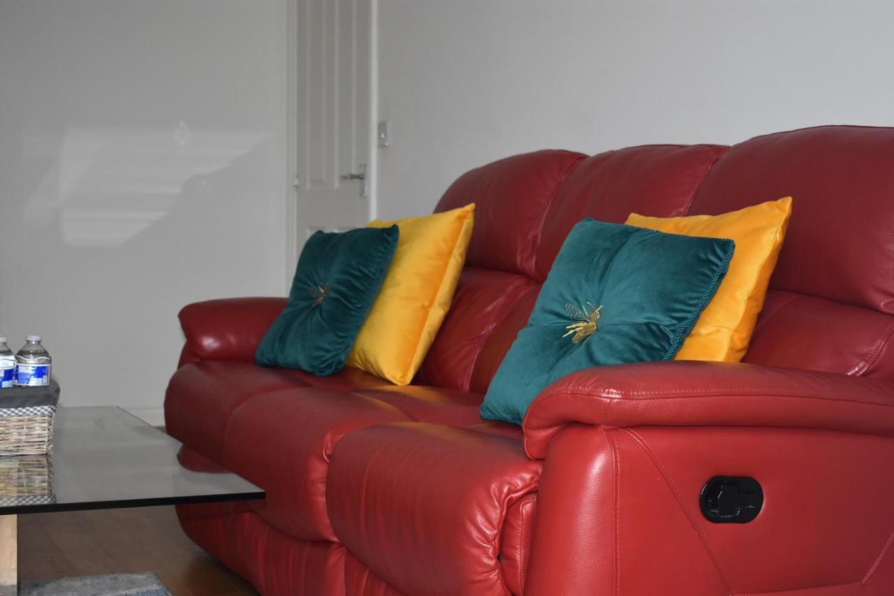 Classy Campbell Park Apartment, Balcony & Free Parking Milton Keynes Bagian luar foto